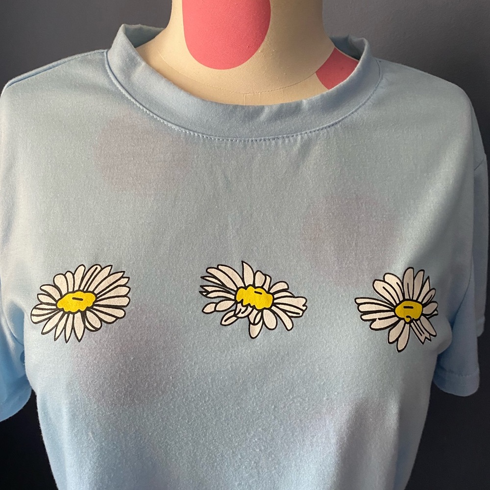 TREND Daisy Tee